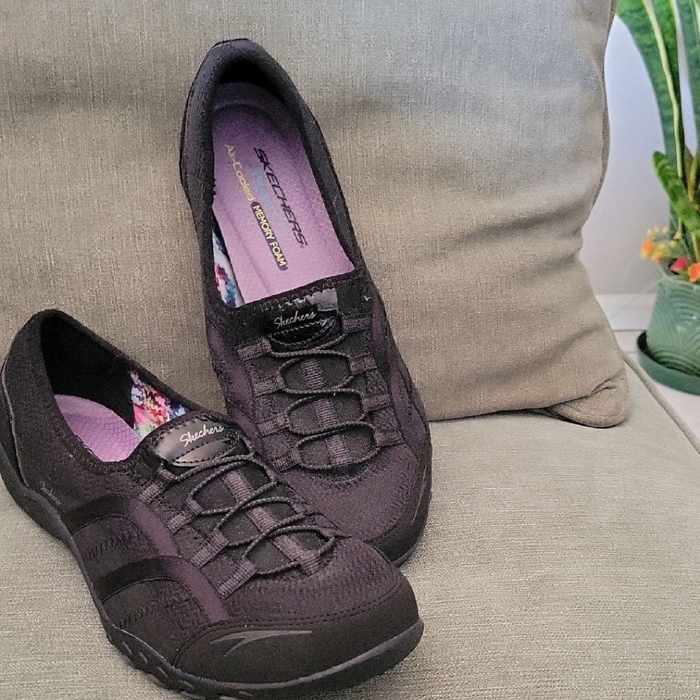 Skechers Women's Black Slip-On Shoes